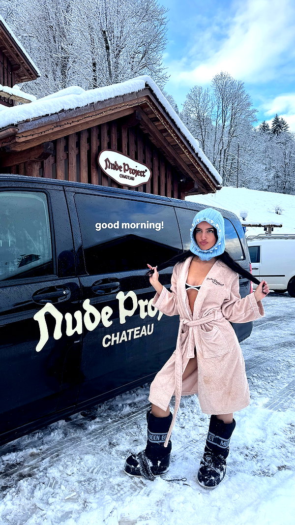 ellachristo instagram image archive image