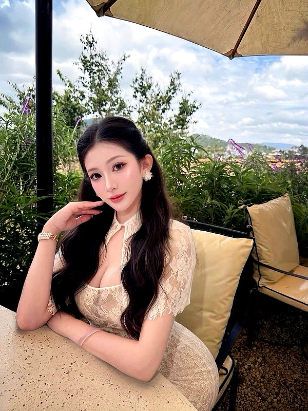 lyhythuedoxinh instagram image archive image