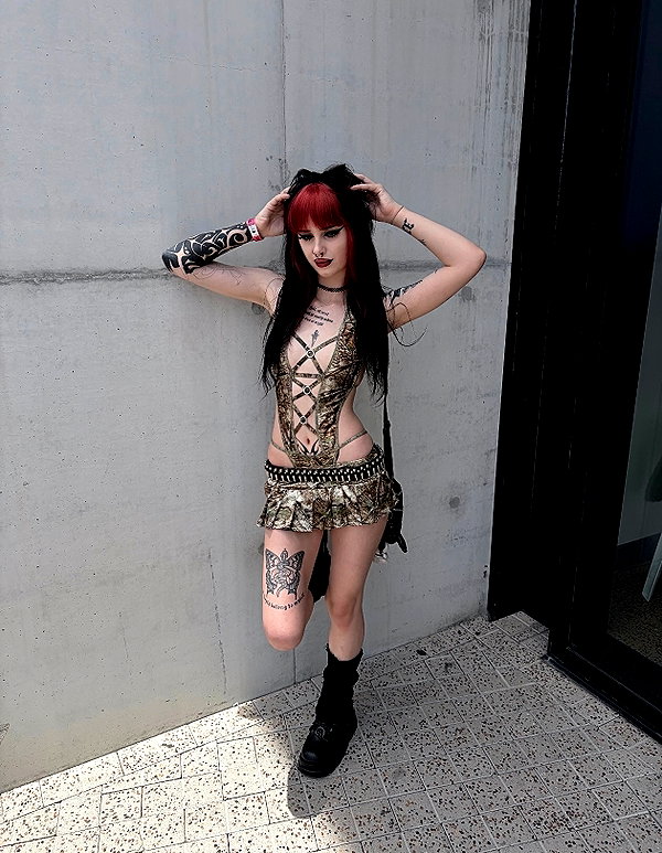 livindeadyaz instagram image archive image