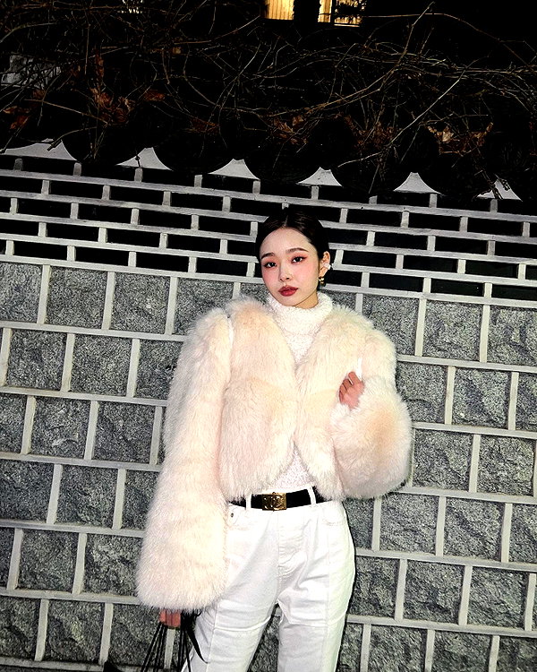 dear.zia instagram image archive image