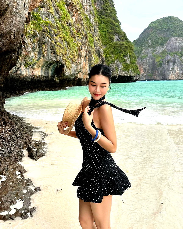 lyhythuedoxinh instagram image archive image