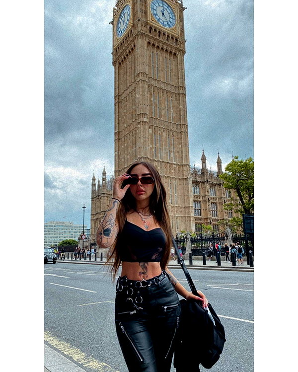 karin_orhov instagram image archive image