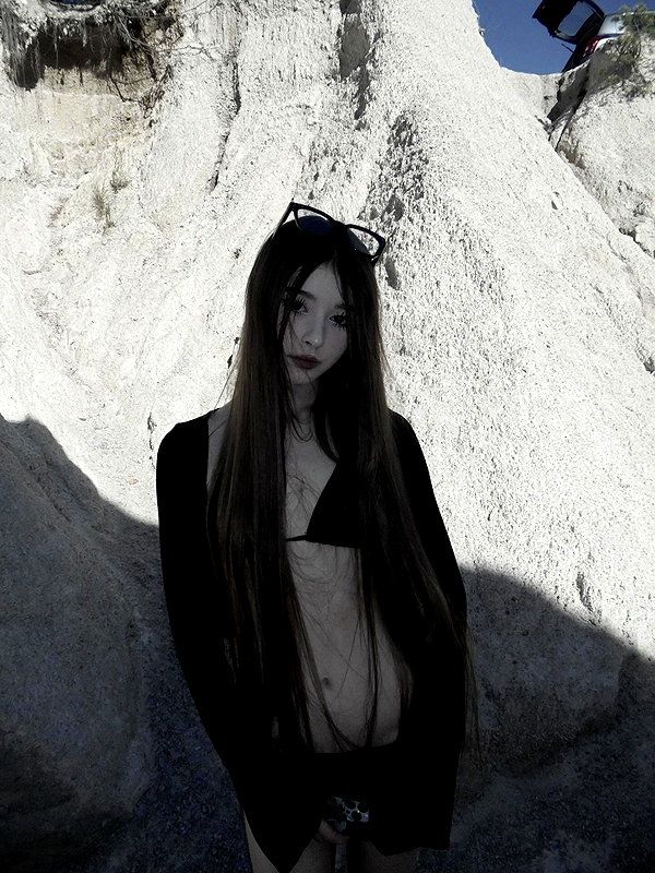 hhyuuko instagram image archive image