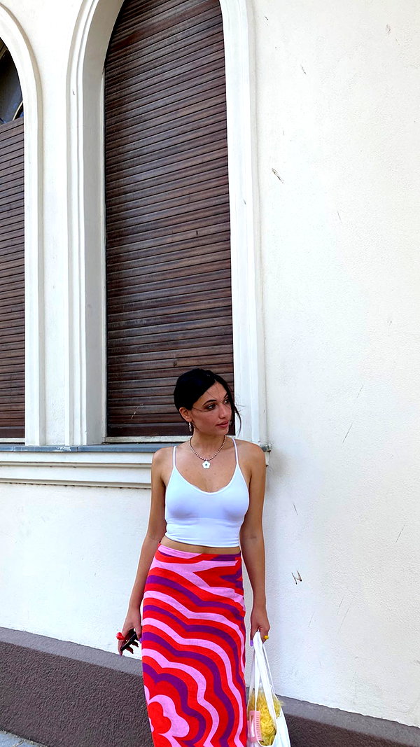 romi_henenson instagram image archive image