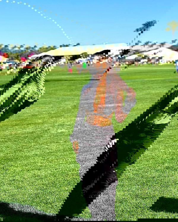 itshayleydavies itshayleydavies archive image