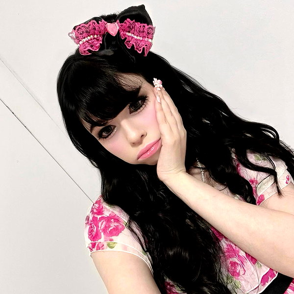 Archived image from @notchicore on Instagram