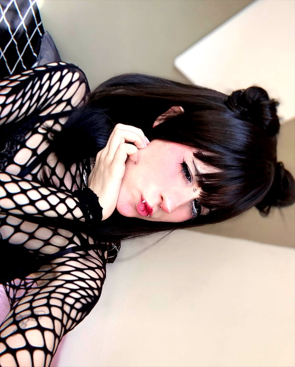 jadelaverne instagram image archive image