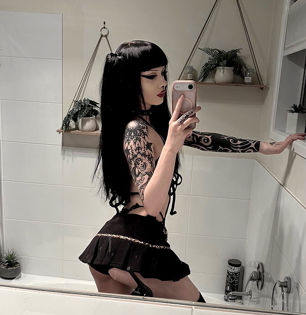 livindeadyaz instagram image archive image