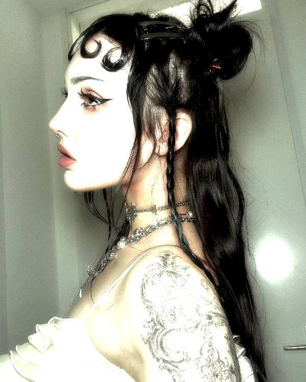 yasminhilde_ instagram image archive image