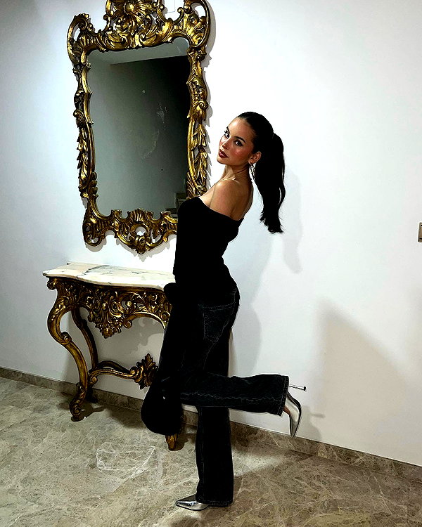 zoeliss instagram image archive image