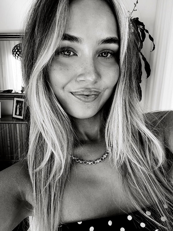 0emmamac instagram image archive image