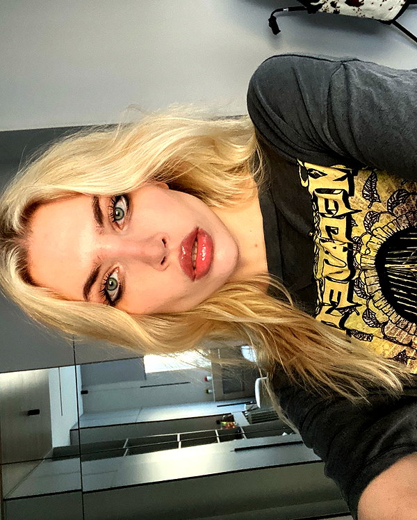 anya4everr instagram image archive image