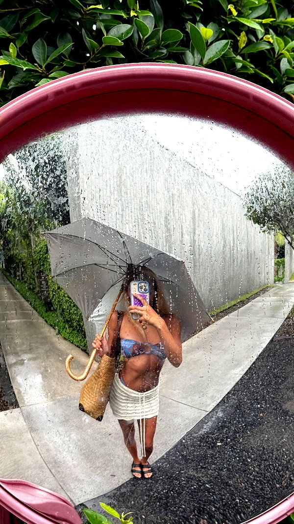 maya.keyy instagram image archive image