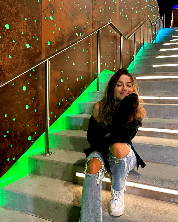 sadieemckennaa instagram image archive image