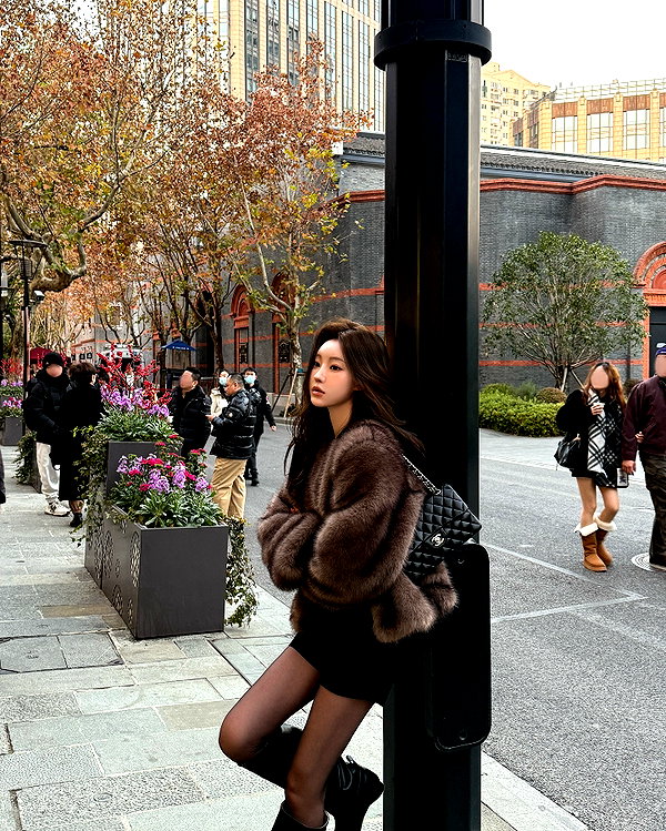 daxbin instagram image archive image