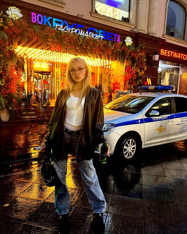 vik4au instagram image archive image