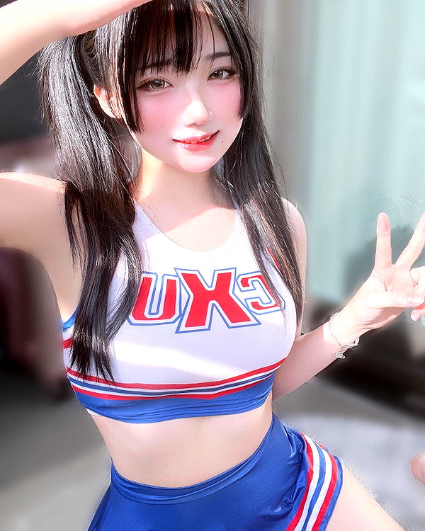 purinn_cos instagram image archive image