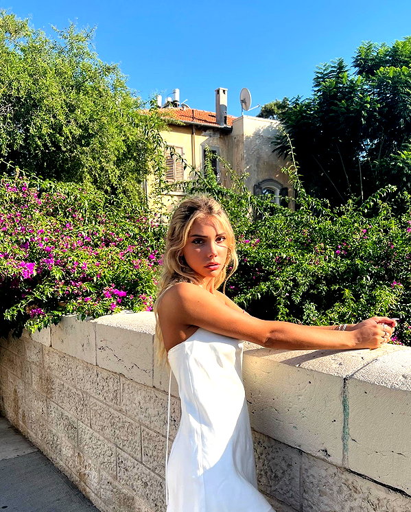yulia.isakov instagram image archive image