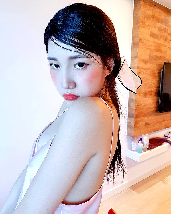 bora__look instagram image archive image