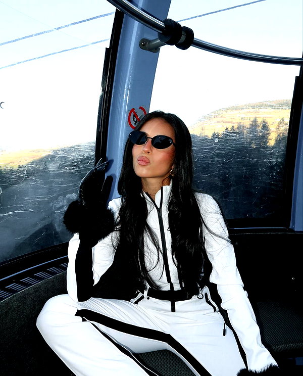 zoeliss instagram image archive image