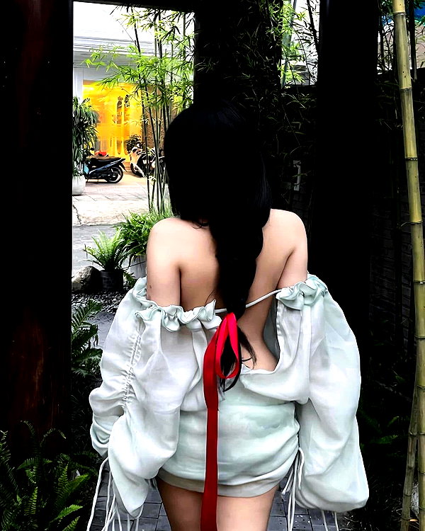 lyhythuedoxinh instagram image archive image