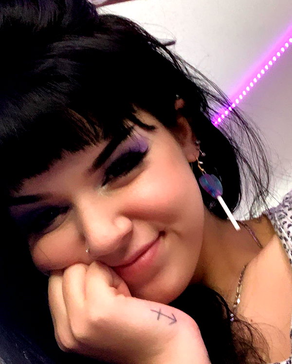 yeahimcaroline instagram image archive image