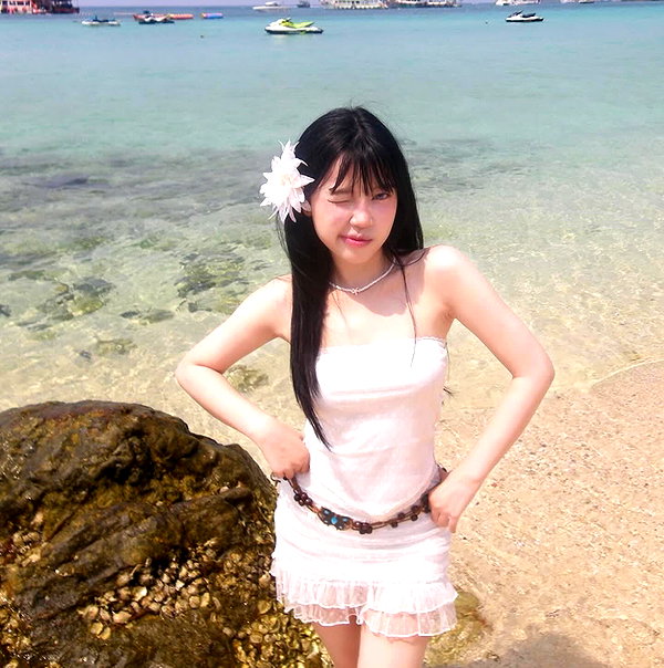 lyhythuedoxinh instagram image archive image