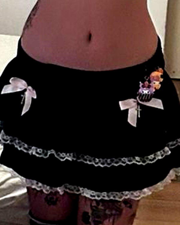 Archived image from @hellokittyangel666 on Instagram