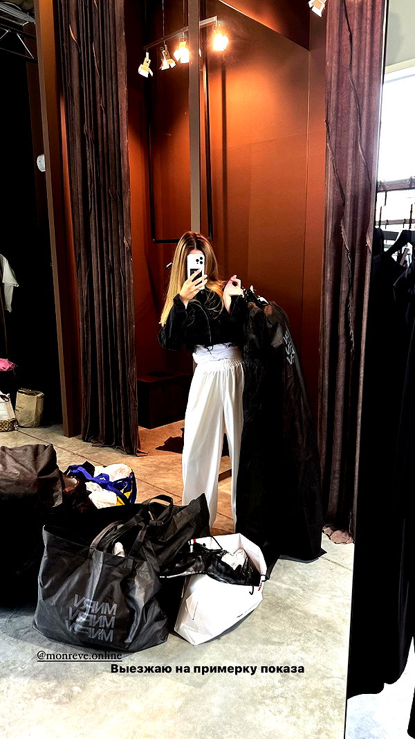 kkwwwv instagram image archive image