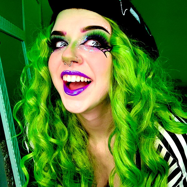 yeahimcaroline instagram image archive image