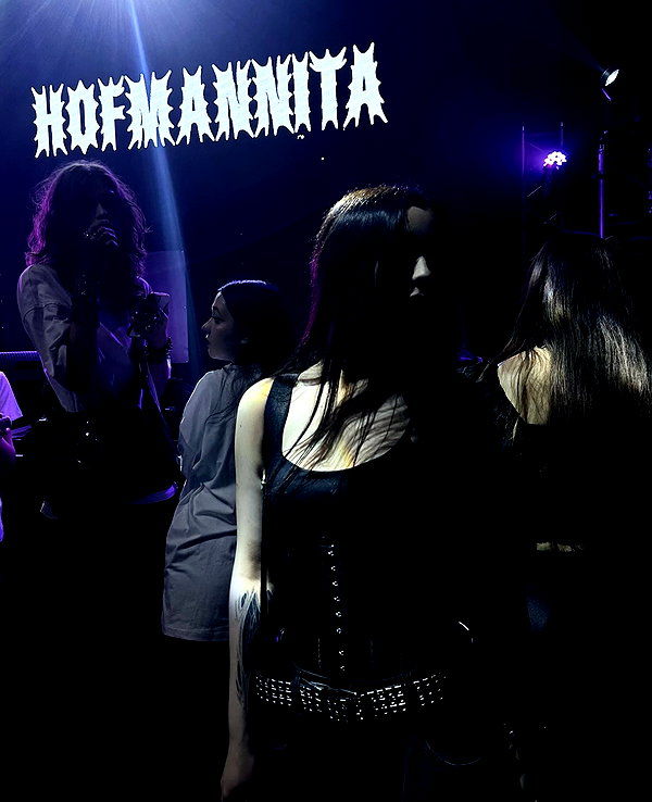alllinauy instagram image archive image