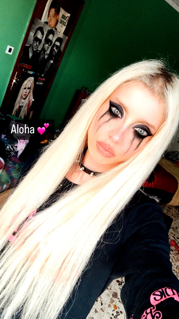 roxiechelon2 archive image
