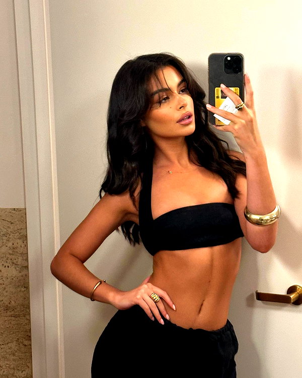 oliviaphillipps instagram image archive image