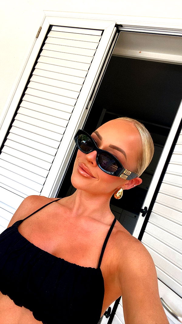 allieauton archive image