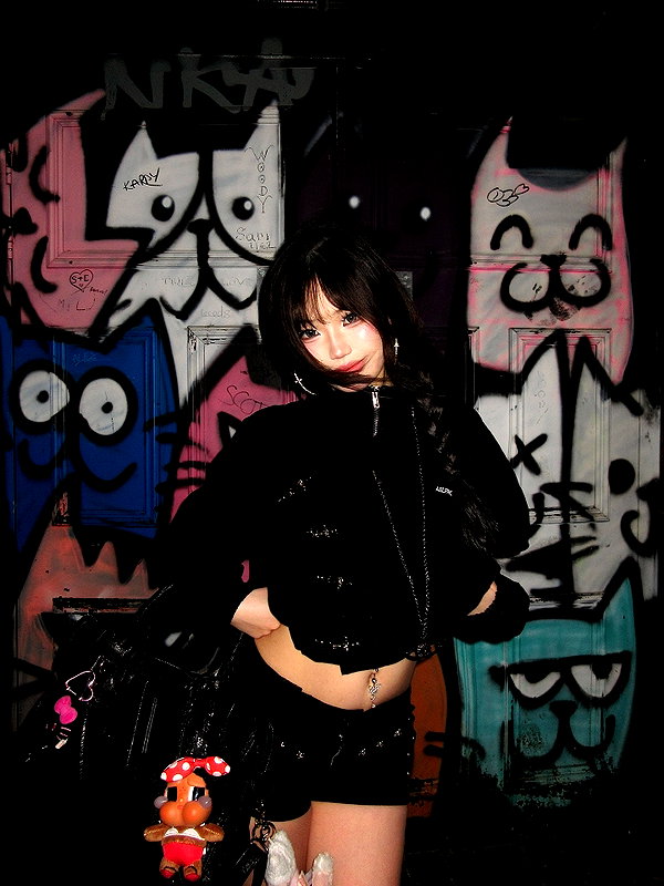 joycee.e instagram image archive image