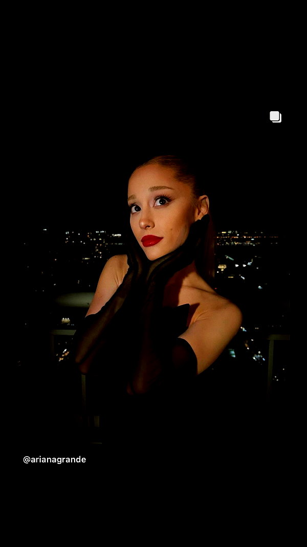 arianagrande instagram image archive image