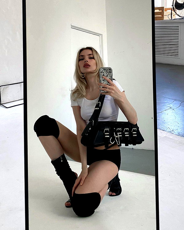 alien.hanna instagram image archive image