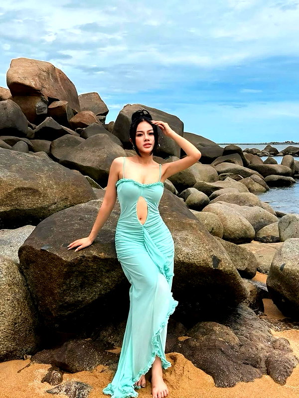 lyhythuedoxinh instagram image archive image
