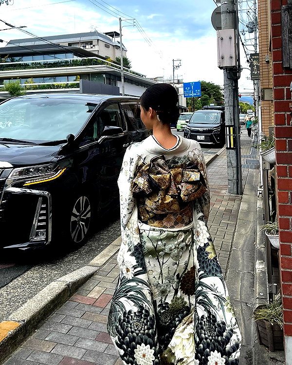 ll.lu1s instagram image archive image