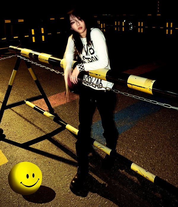 esnioughxx._y2 instagram image archive image