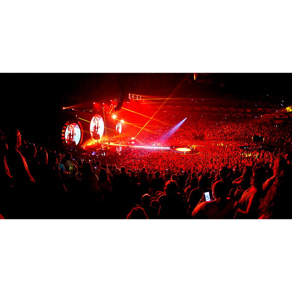 shakira instagram image archive image