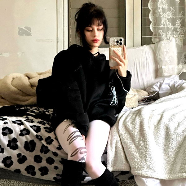 moonliliaght instagram image archive image