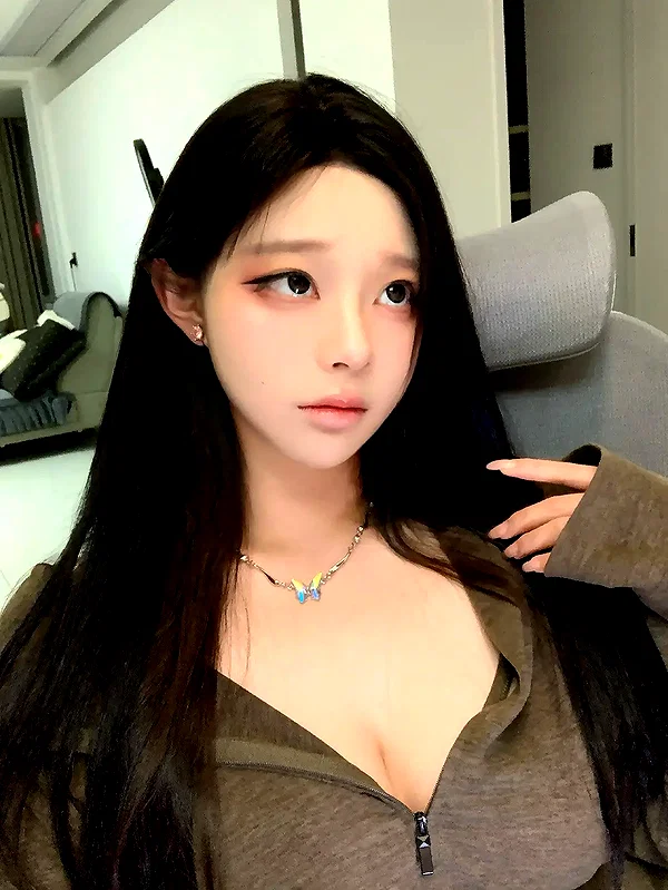 yingyinng_ instagram image archive image