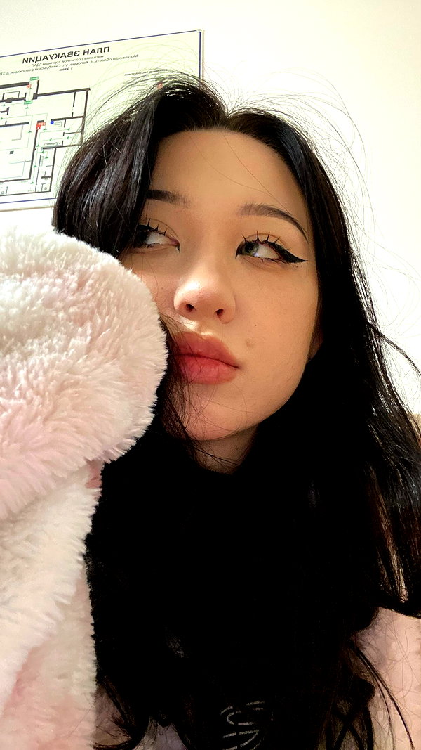 llofreaki instagram image archive image