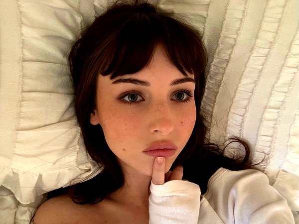 madelineholly_ instagram image archive image