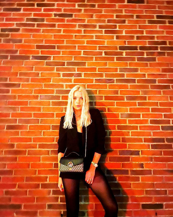 ashleybenson instagram image archive image