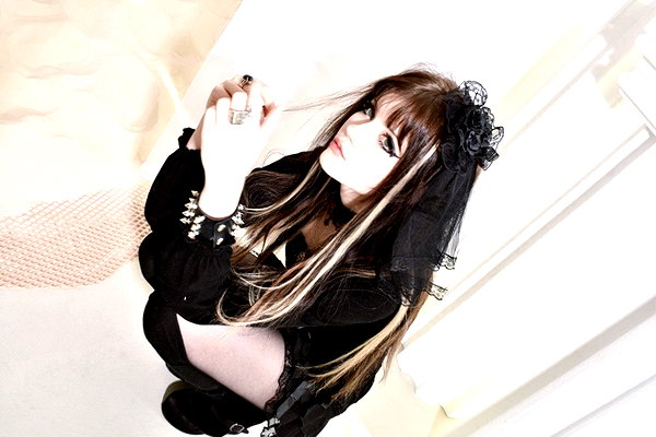 mie.llune archive image