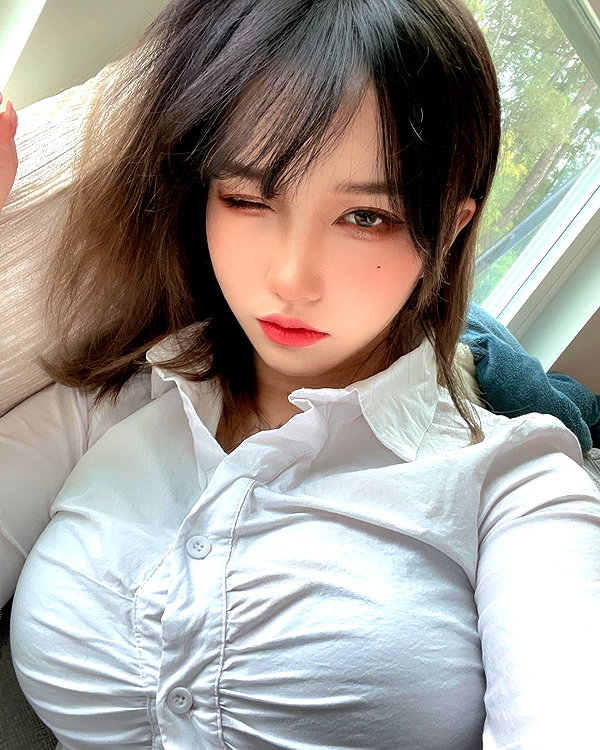 rakukoo instagram image archive image