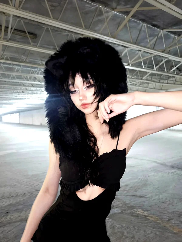 chica.niebla instagram image archive image
