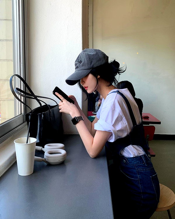 daxbin instagram image archive image